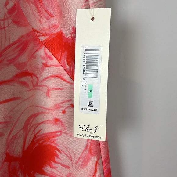 Eliza J NWT Tank Sheath Dress Size 8
Ombré flower design new sheath tank - Picture 4 of 9